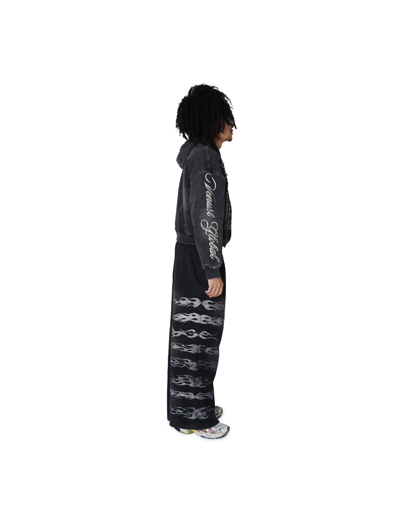 FREE AMY ZIP UP